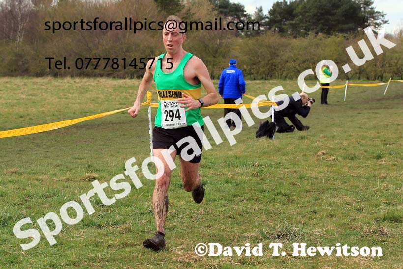 Men 35 to 60 in the 2023 BMAF Cross Country Champs., Wallsend. Photo: David T. Hewitson/Sports for All Pics